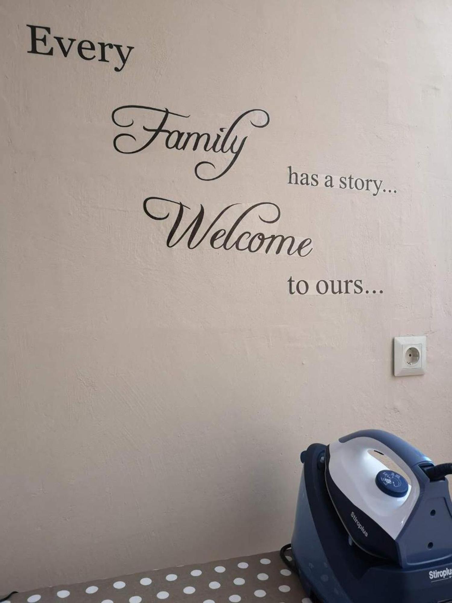 M&M Stone-Village House-Family-Vintage ลินดอส ภายนอก รูปภาพ